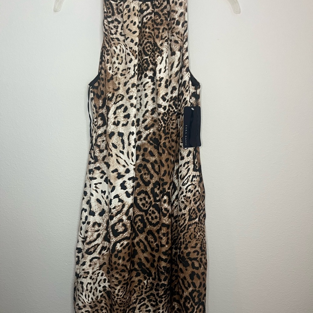 Zara basics leopard print sleeveless zip back dress with pockets. - Picture 2 of 13